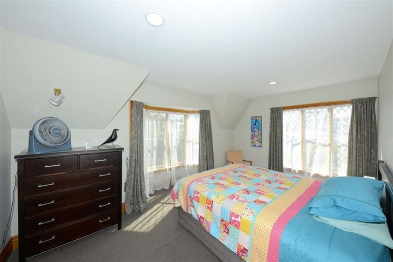 Photo of property in 16 Glenburn Place, Avonhead, Christchurch, 8042