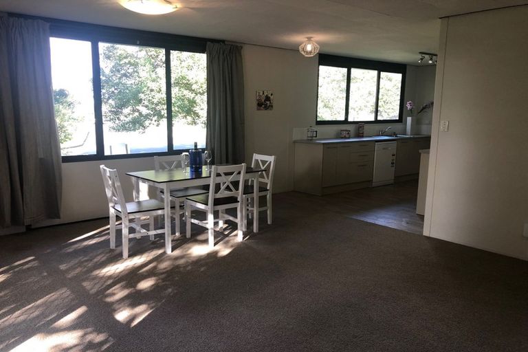 Photo of property in 1/5 Compass Place, Te Atatu Peninsula, Auckland, 0610