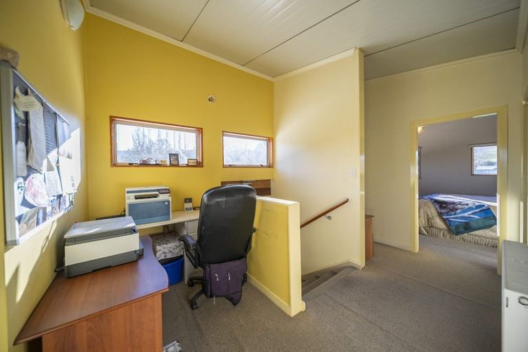 Photo of property in 112 Pasture Street, Lumsden, 9730