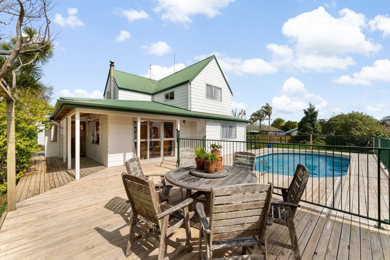 Photo of property in 14 Sarah Todd Lane, Waimauku, 0812