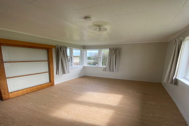 Photo of property in 2 Cobham Crescent, Waipukurau, 4200