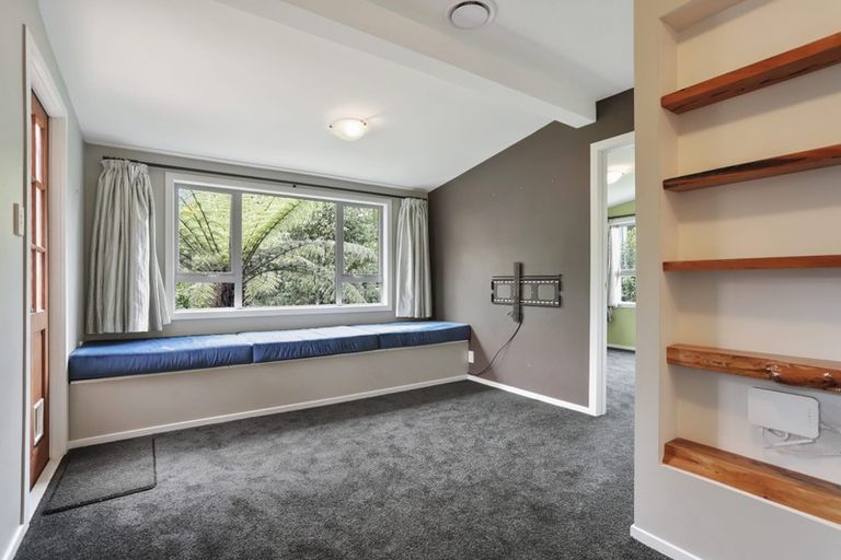 Photo of property in 5 Jays Road, Titirangi, Auckland, 0604