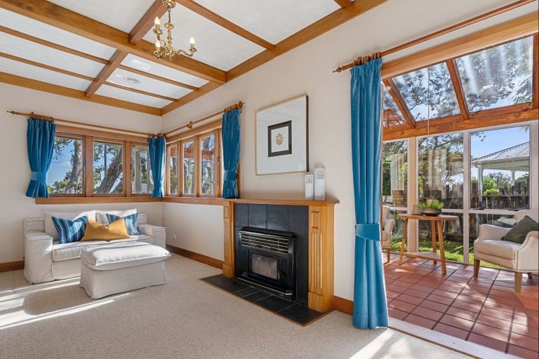 Photo of property in 1/42 Beresford Street, Bayswater, Auckland, 0622