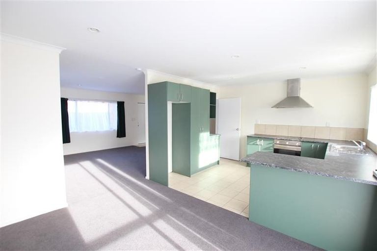 Photo of property in 16a Ashlynne Avenue, Papatoetoe, Auckland, 2025