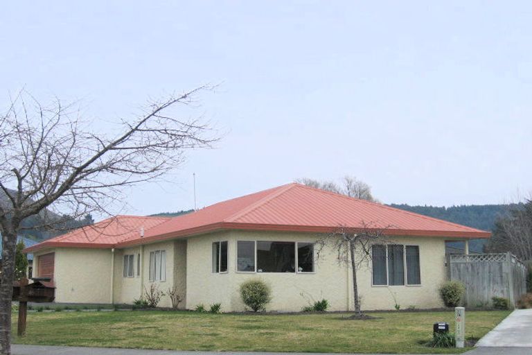 Photo of property in 1/46 Kensington Drive, Taradale, Napier, 4112