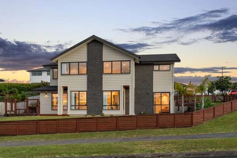 Photo of property in 5 Kingfisher Road, Silverdale, 0932
