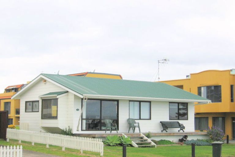 Photo of property in 13 The Mall, Mount Maunganui, 3116