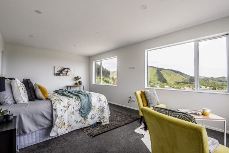 Photo of property in 103 Kakariki Grove, Waikanae, 5036