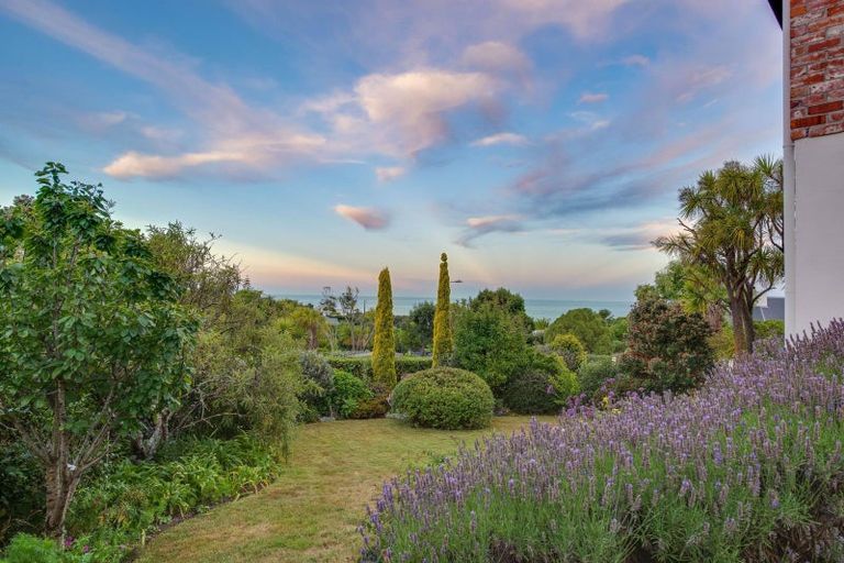 Photo of property in 12 Godley Drive, Scarborough, Christchurch, 8081