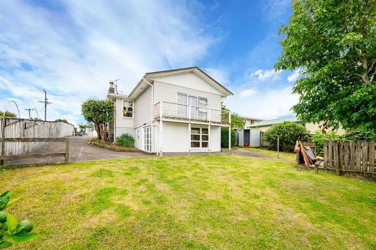 Photo of property in 86 Harrington Road, Henderson, Auckland, 0610