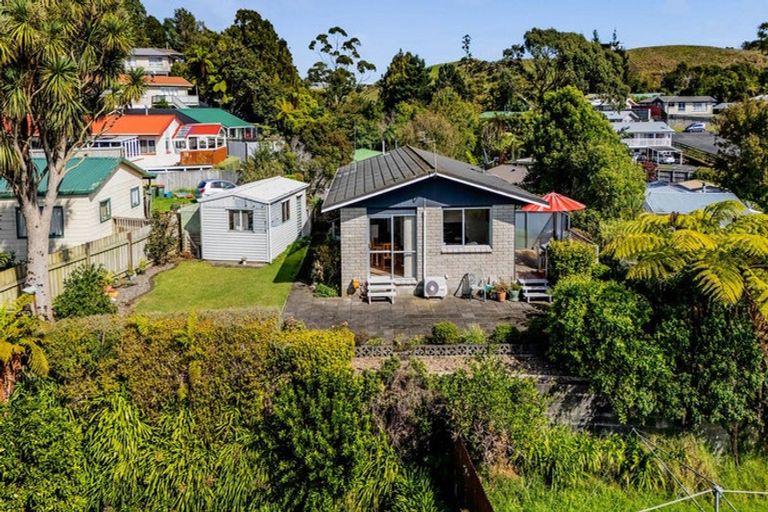 Photo of property in 3 Ross Place, Blagdon, New Plymouth, 4310