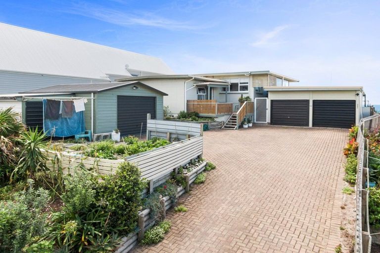 Photo of property in 225b Pukehina Parade, Pukehina, Te Puke, 3189