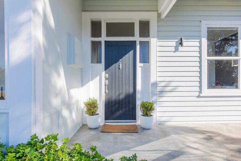 Photo of property in 100 Vigor Brown Street, Napier South, Napier, 4110