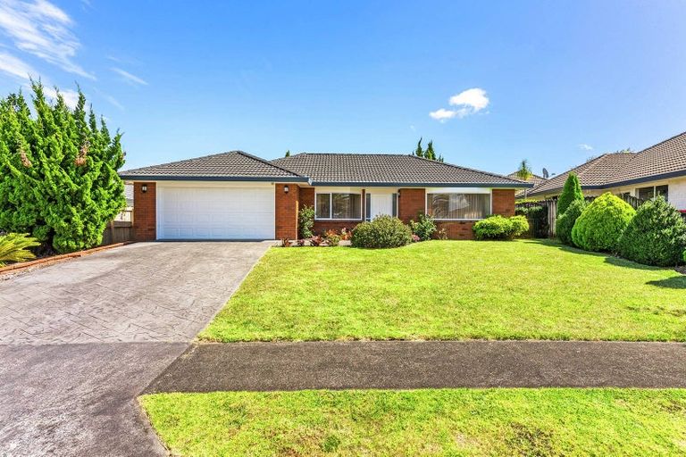 Photo of property in 10 Yarlside Place, Northpark, Auckland, 2013