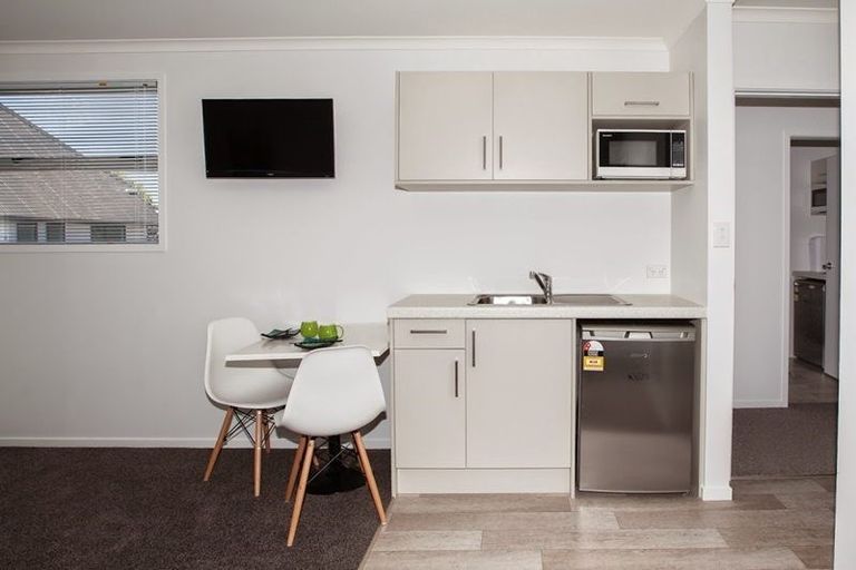 Photo of property in 1a Helena Street, Massey, Auckland, 0614