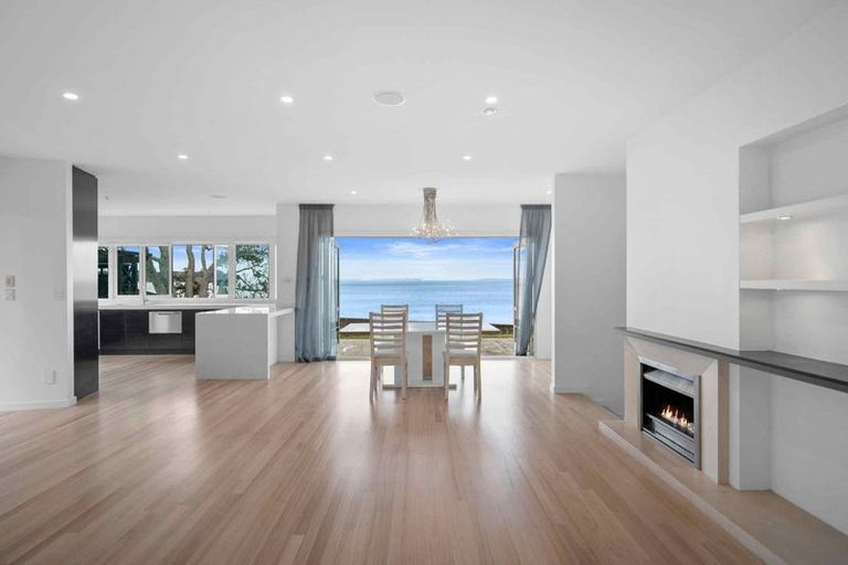 Photo of property in 47 Saltburn Road, Milford, Auckland, 0620