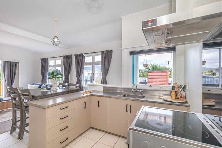 Photo of property in 58b Salisbury Street, Levin, 5510