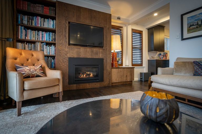 Photo of property in 46 Kilmore Street, Christchurch Central, Christchurch, 8013