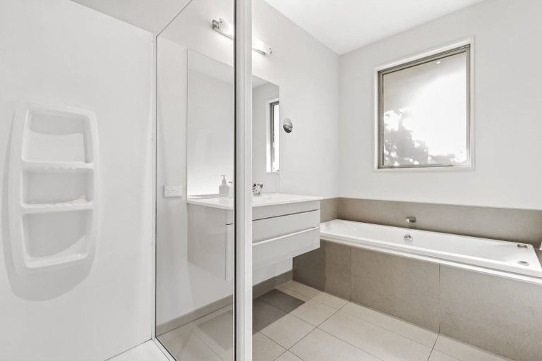 Photo of property in 60 Hedditch Street, Wanaka, 9305