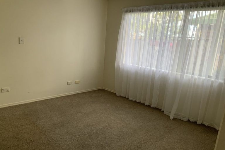 Photo of property in 151c Colwill Road, Massey, Auckland, 0614