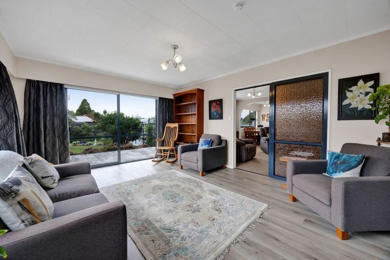 Photo of property in 8 Kowhai Street, Strandon, New Plymouth, 4312
