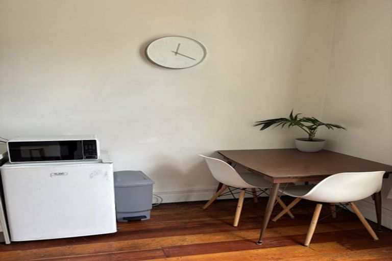 Photo of property in 64 Wallace Street, Mount Cook, Wellington, 6021