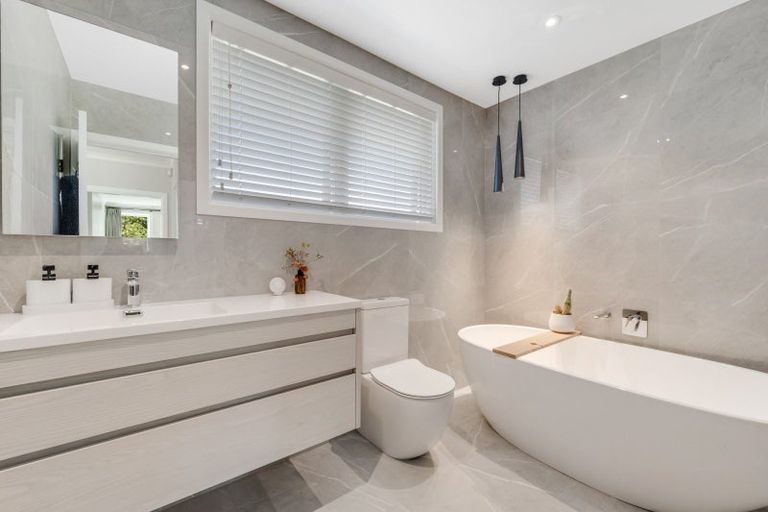 Photo of property in 188 Mellons Bay Road, Mellons Bay, Auckland, 2014