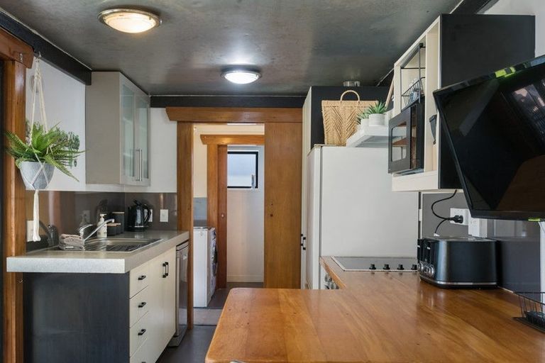 Photo of property in 42 Beach Road, Waihi Beach, 3611