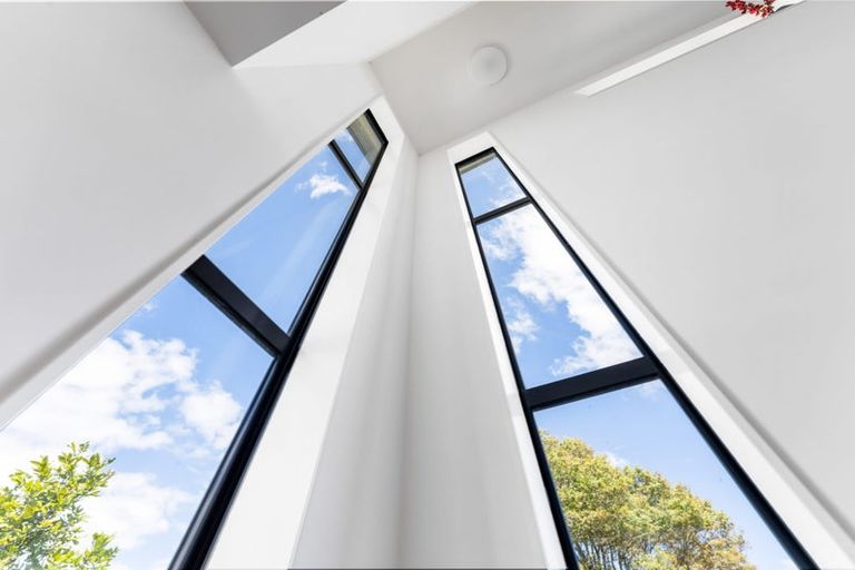 Photo of property in 8/28 Smythe Road, Henderson, Auckland, 0612