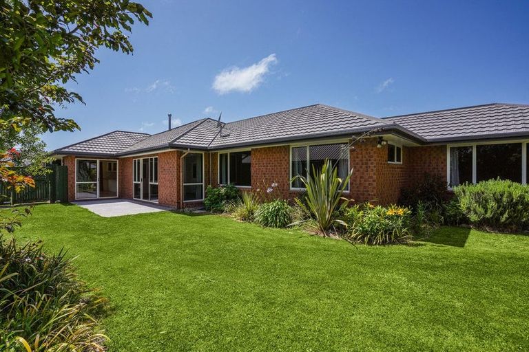 Photo of property in 77 Kotuku Crescent, Woolston, Christchurch, 8023