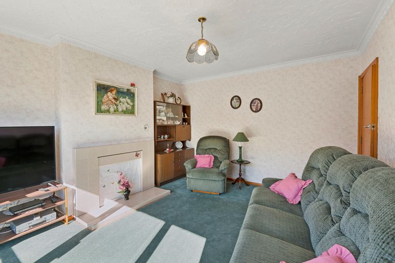 Photo of property in 12 Blankney Street, Hornby, Christchurch, 8042