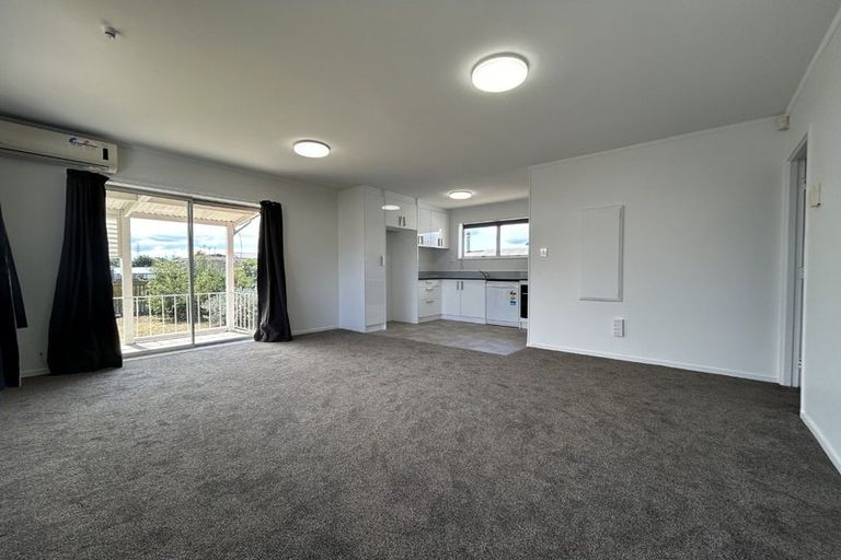 Photo of property in 11 Miro Road, Mangere Bridge, Auckland, 2022
