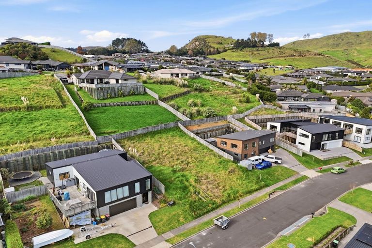 Photo of property in 18 Bob Carter Place, Welcome Bay, Tauranga, 3175