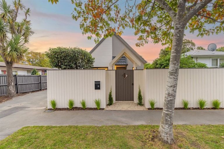 Photo of property in 19 Trafalgar Street, St Albans, Christchurch, 8014