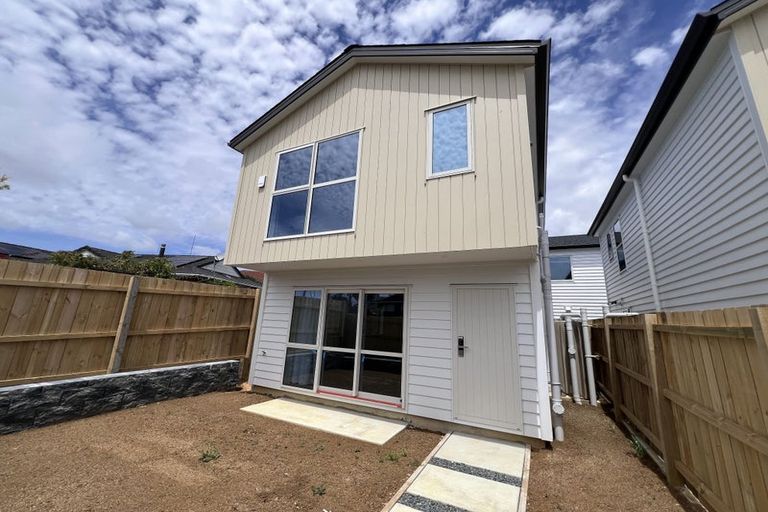 Photo of property in 9 Sheralee Place, Bucklands Beach, Auckland, 2014