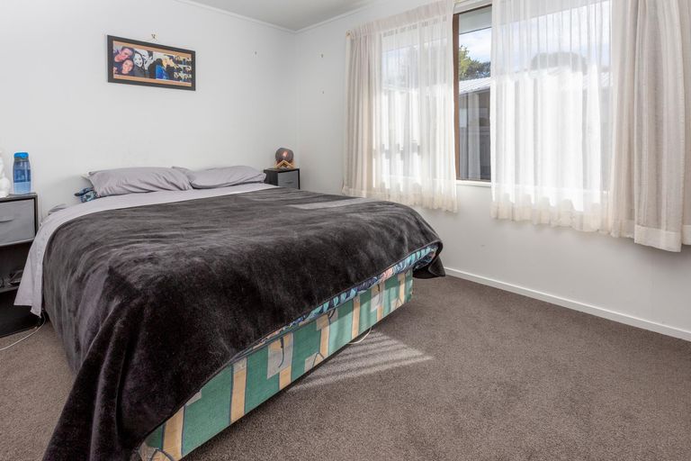 Photo of property in 14 Thorn Road, Tuakau, 2121