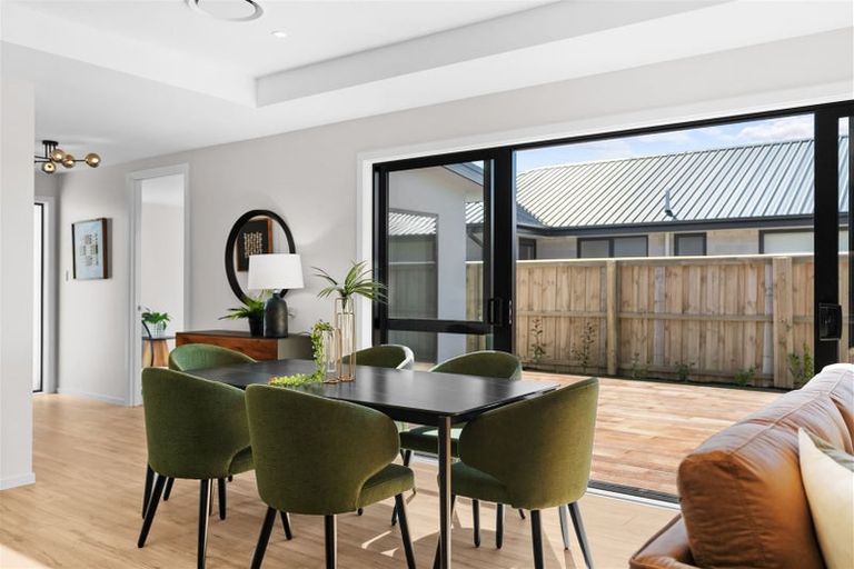 Photo of property in 21 Coach Way, Rolleston, 7614