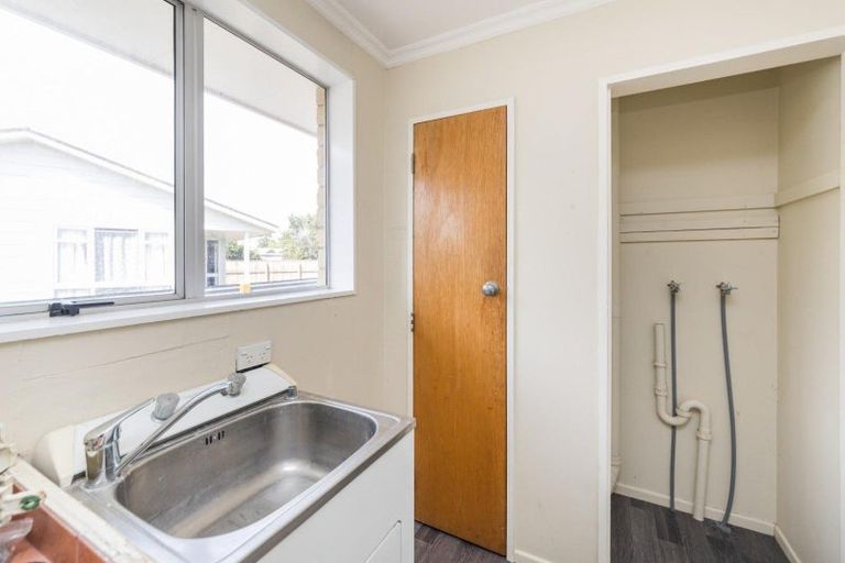 Photo of property in 8 Robinson Crescent, Westbrook, Palmerston North, 4412