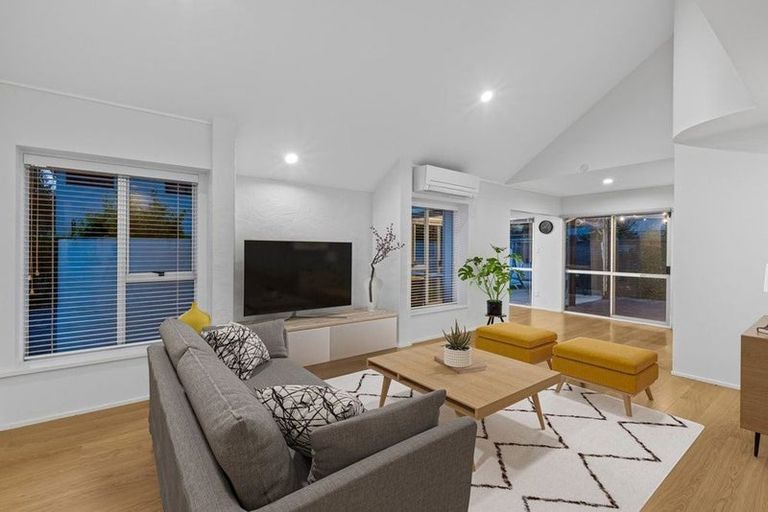 Photo of property in 41a Maygrove Drive, Orewa, 0931