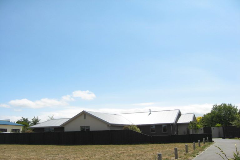 Photo of property in 20 Evergreen Place, Parklands, Christchurch, 8083