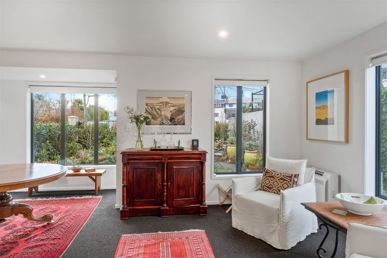 Photo of property in 1/124 Leinster Road, Merivale, Christchurch, 8014