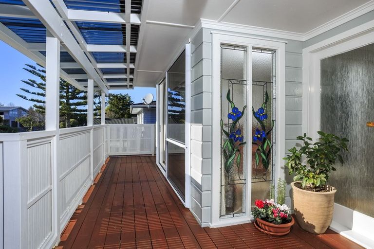Photo of property in 48 Lynden Avenue, Hillcrest, Auckland, 0627