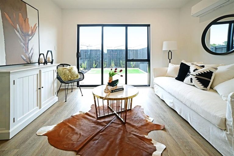 Photo of property in 5 Kiato Lane, Flat Bush, Auckland, 2019