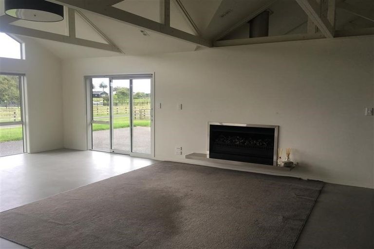 Photo of property in 14 Burberry Road, Karaka, Drury, 2578