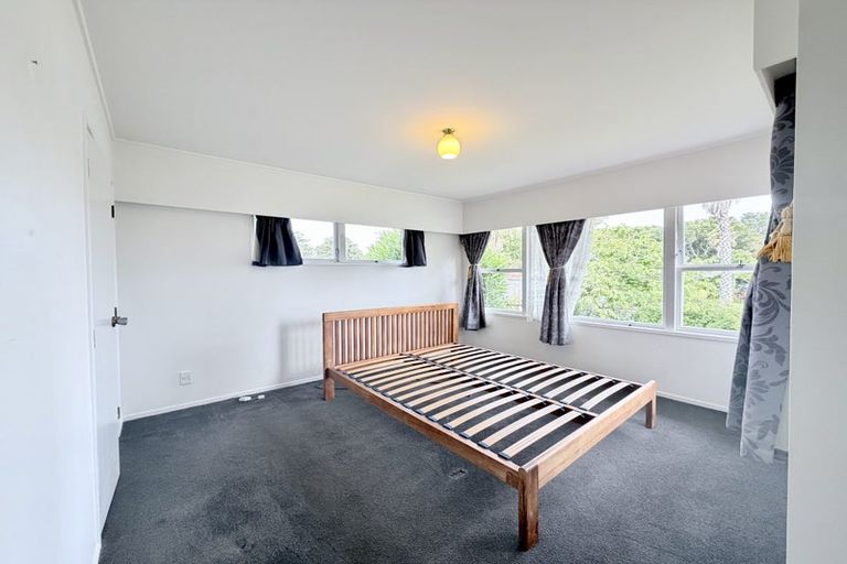 Photo of property in 30 Meadway, Sunnyhills, Auckland, 2010