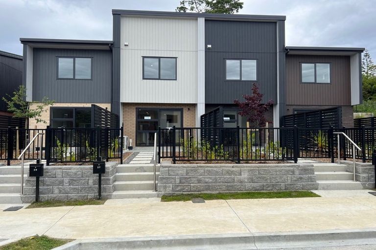 Photo of property in 27 Selo Street, Glen Eden, Auckland, 0602