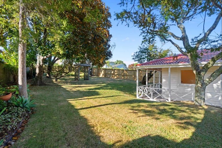 Photo of property in 1/42 Beresford Street, Bayswater, Auckland, 0622