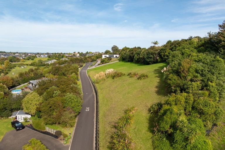 Photo of property in 10 Southill Way, Pyes Pa, Tauranga, 3112