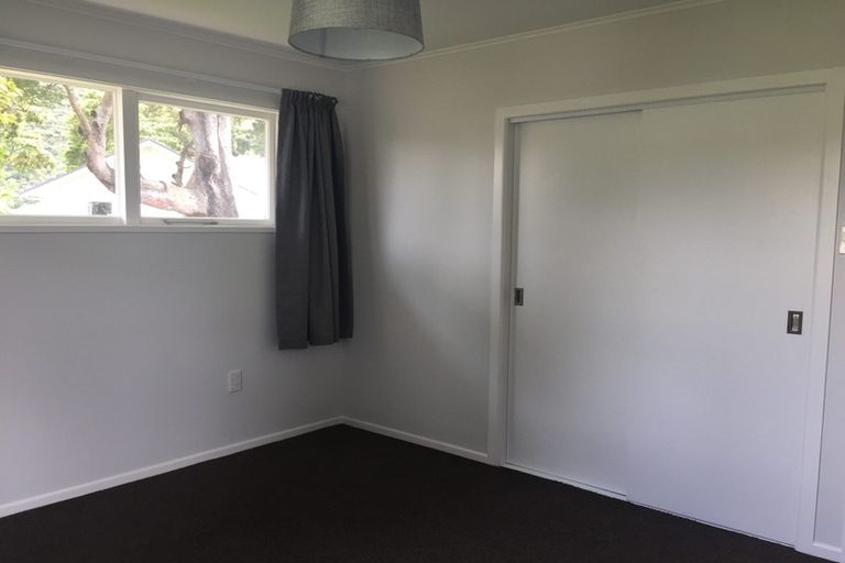 Photo of property in 6 Moehau Grove, Trentham, Upper Hutt, 5018