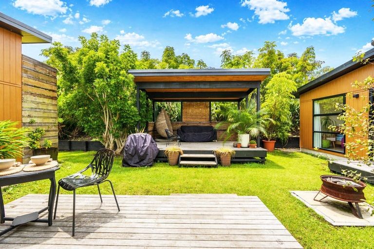 Photo of property in 29 Muritai Road, Parua Bay, Whangarei, 0174